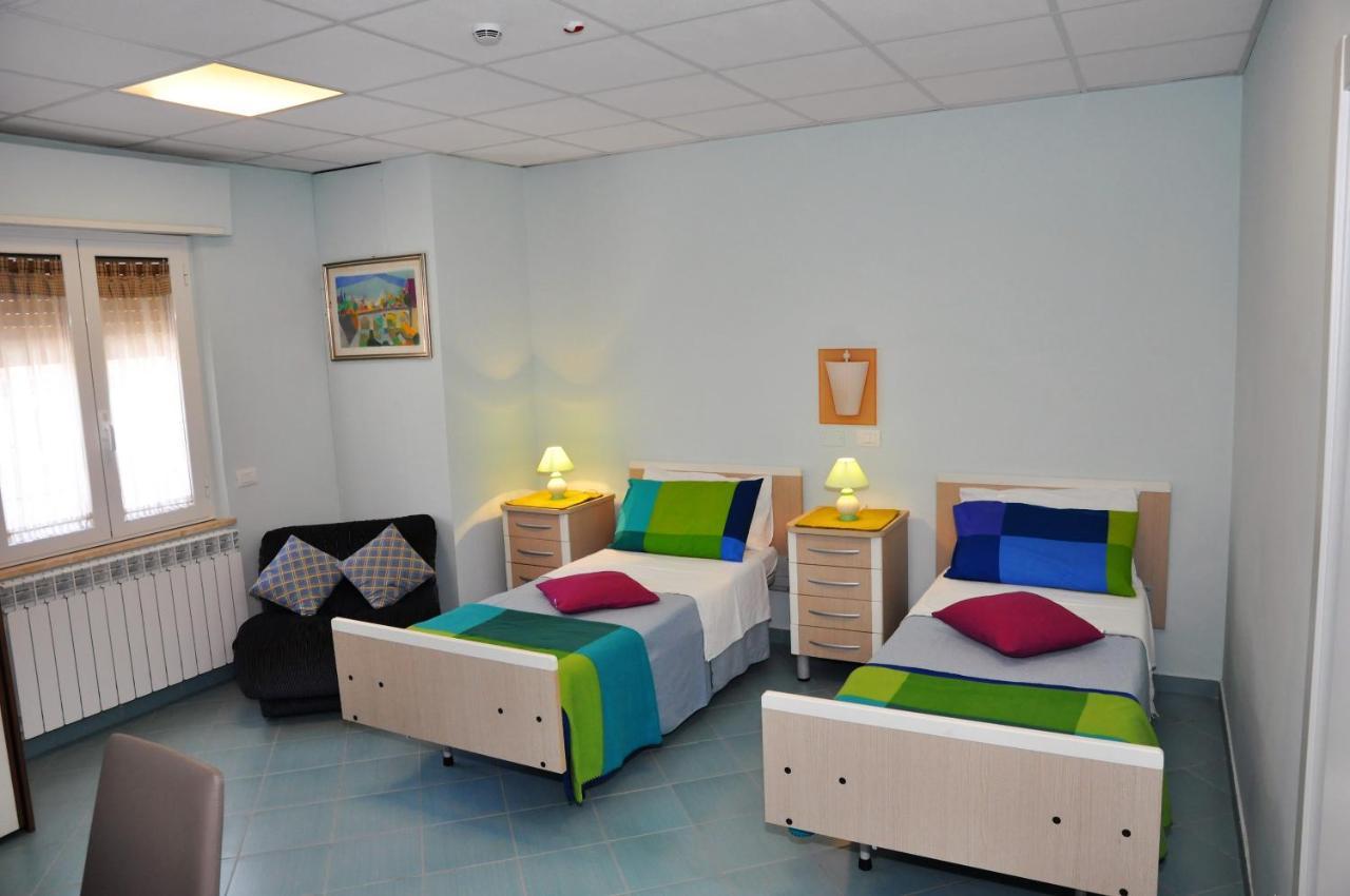 Albergo Rio Canistro Zewnętrze zdjęcie